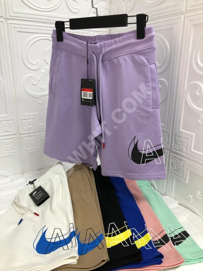 شورت رجالي بأشكال وألوان مختلفة 