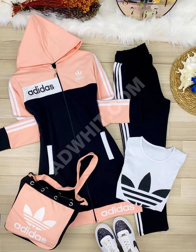 بيجاما ثلاث قطع مع حقيبة 