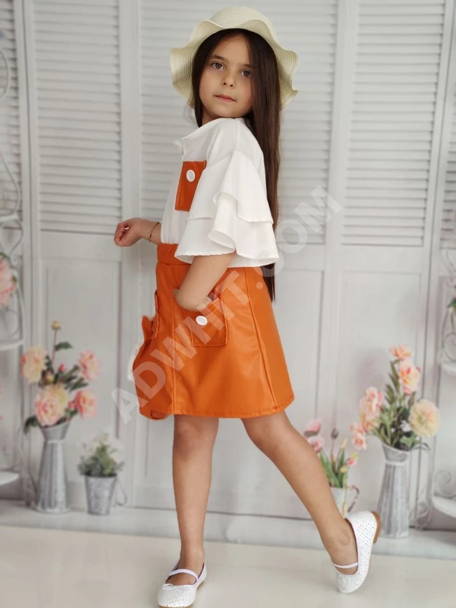 طقم بناتي مع حقيبة 