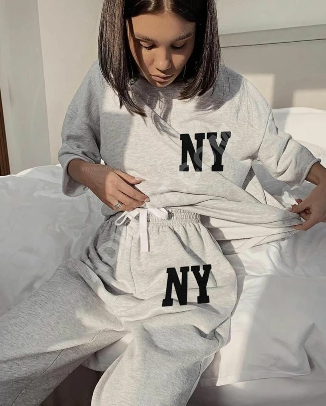 بيجاما سبور نسائية 