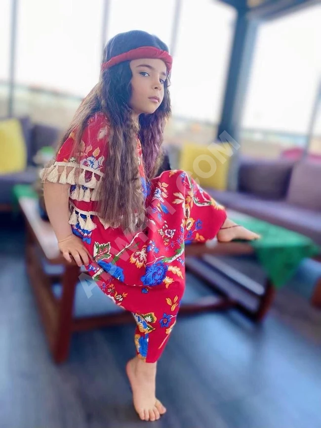 طقم بناتي بحري 