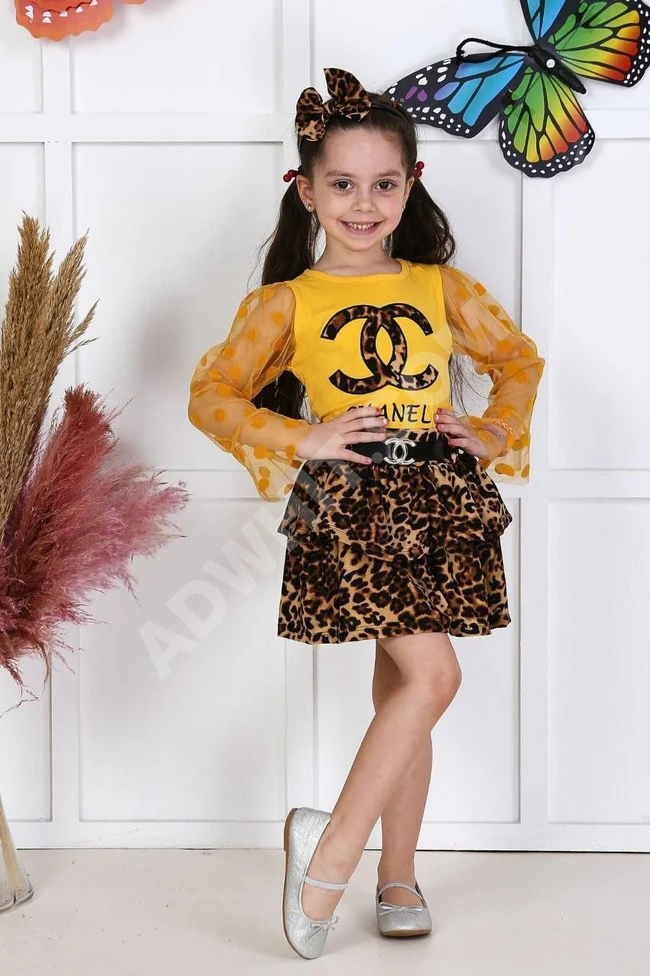 طقم بناتي صيفي مع قوس للشعر