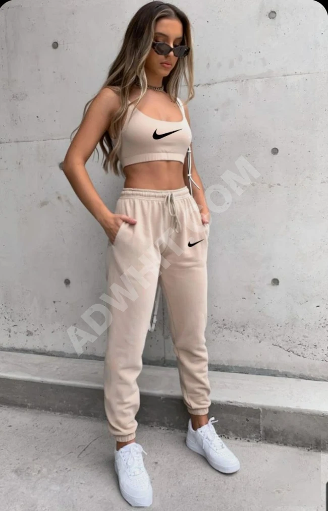 بيجاما سبور نسائية 