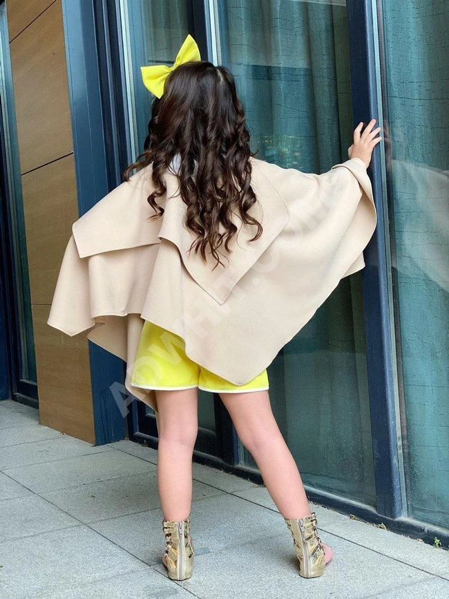 طقم بناتي ثلاث قطع مع اكسسوار للشعر 