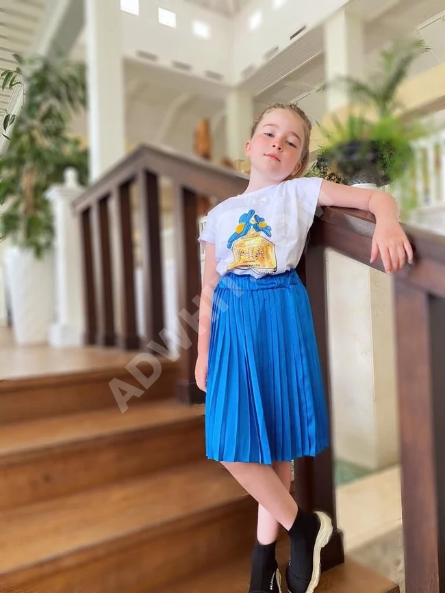 طقم بناتي كنزة مع تنورة 