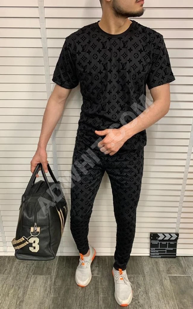 طقم رجالي بجودة عالية 