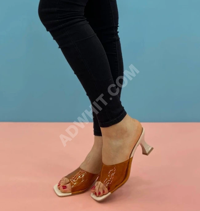 حذاء سبور نسائي 