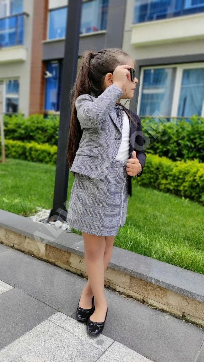 طقم بناتي ثلاث قطع 