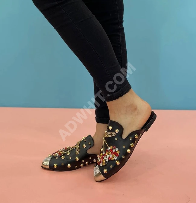 حذاء نسائي مميز 