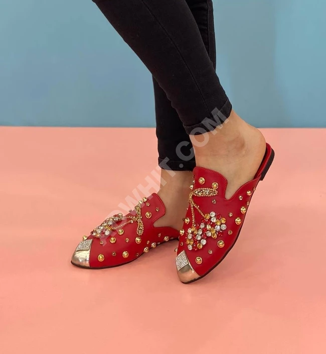 حذاء نسائي مميز 