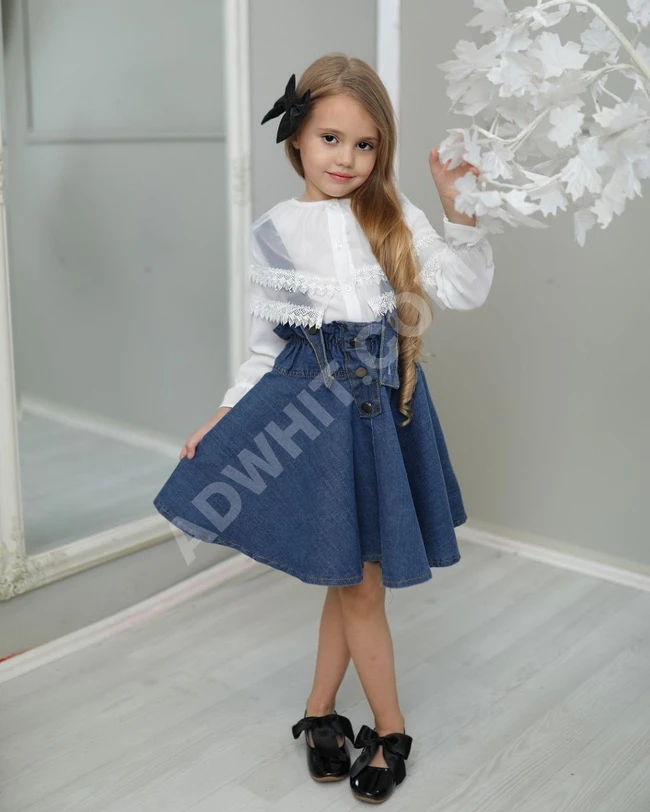 سالوبيت جينز بناتي مع قميص 