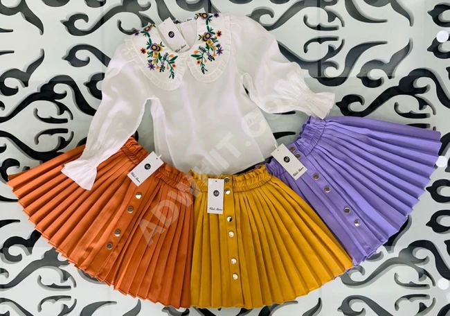 طقم بناتي قميص مع تنورة 