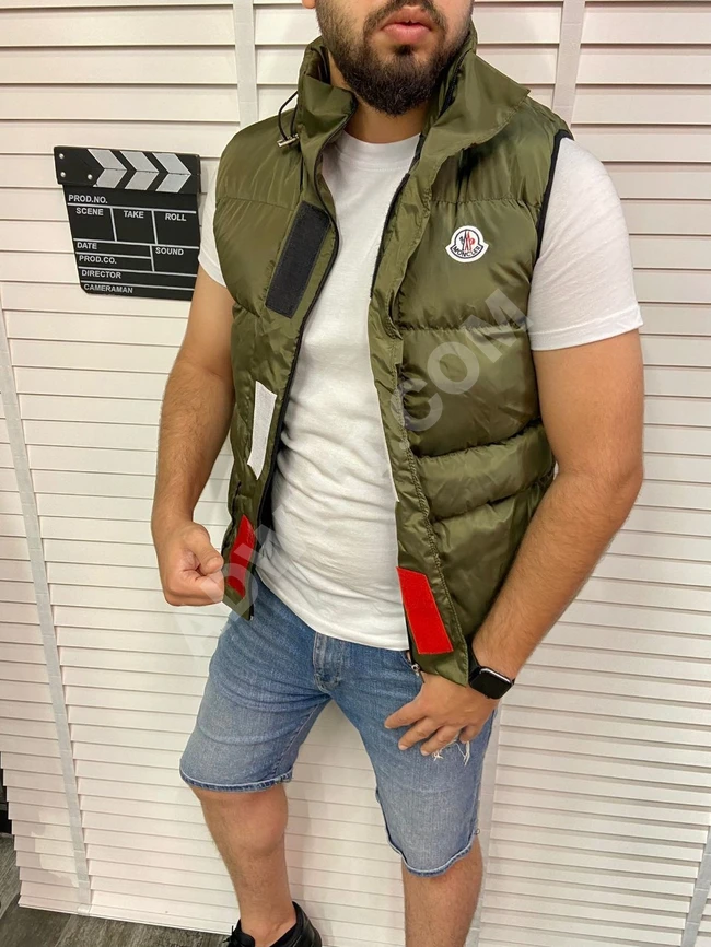 سترة رجالية بألوان مختلفة 