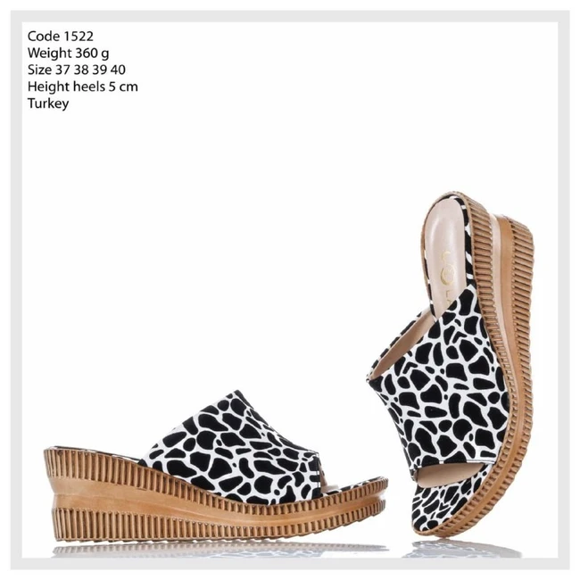 حذاء سبور نسائي 