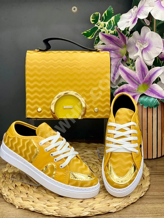 طقم نسائي حذاء مع حقيبة 