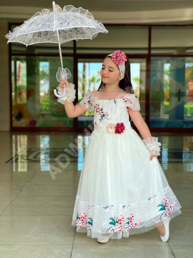 فستان بناتي طويل فاخر