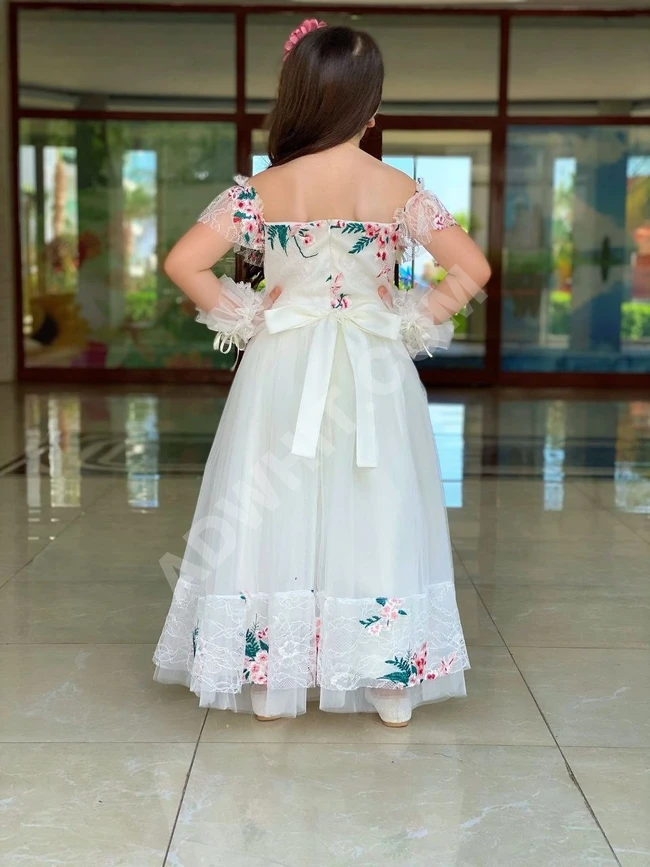 فستان بناتي طويل فاخر