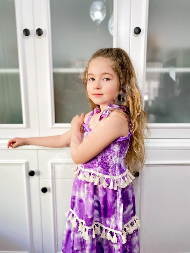 فستان بناتي بألوان صيفية 