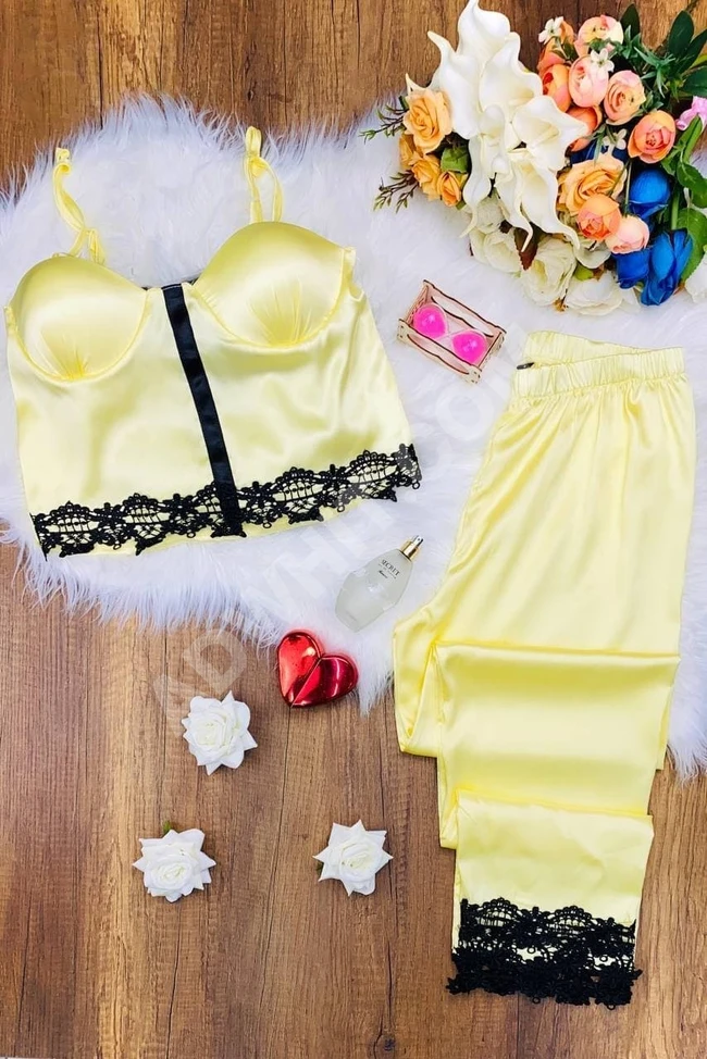 بيجاما نوم نسائية ساتان حرير