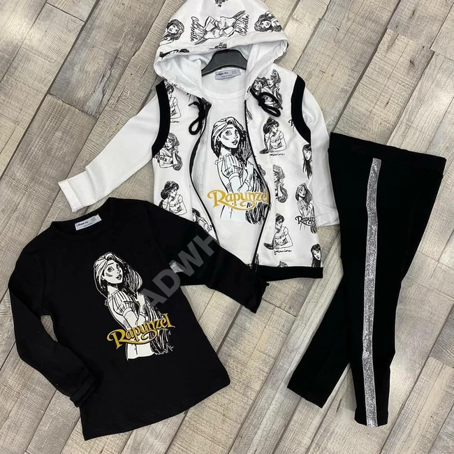 طقم بناتي ثلاث قطع