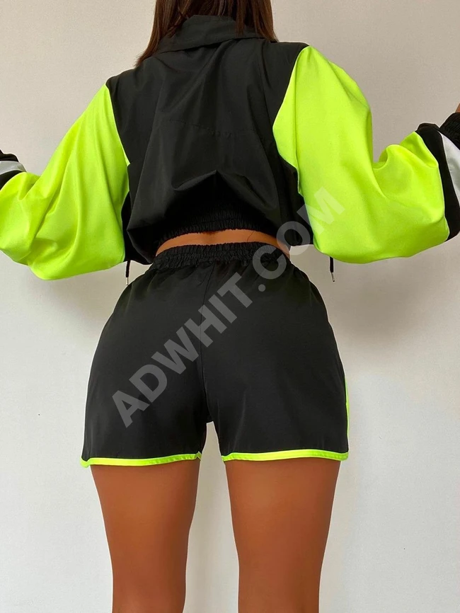 طقم رياضي نسائي