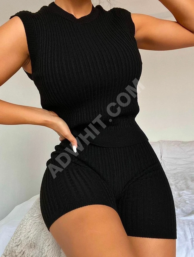 طقم نسائي قطعتين 