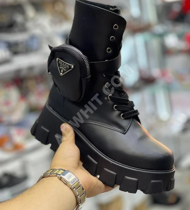 حذاء سبور نسائي 