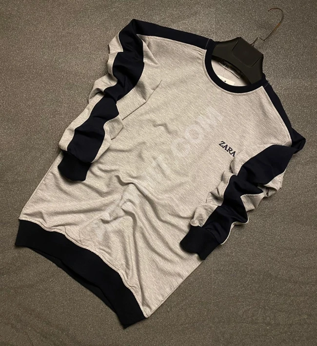 تيشرت رجالية بألوان متعددة 