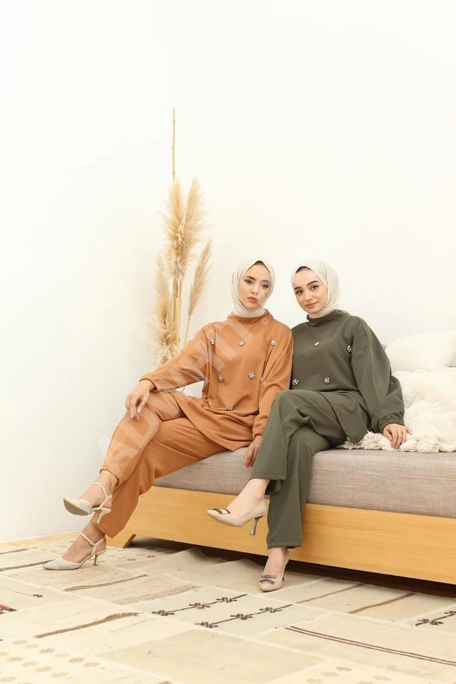 طقم نسائي راقي للمحجبات 