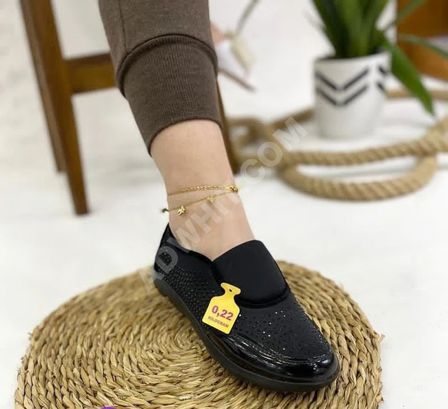 حذاء سبور نسائي 