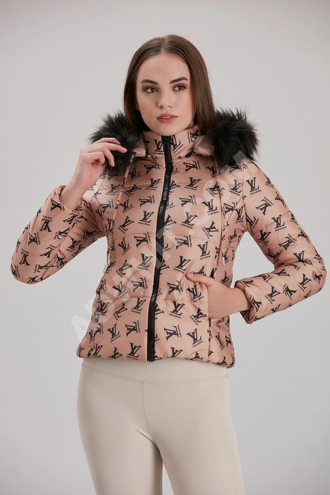 جاكيت مطري نسائي قصير