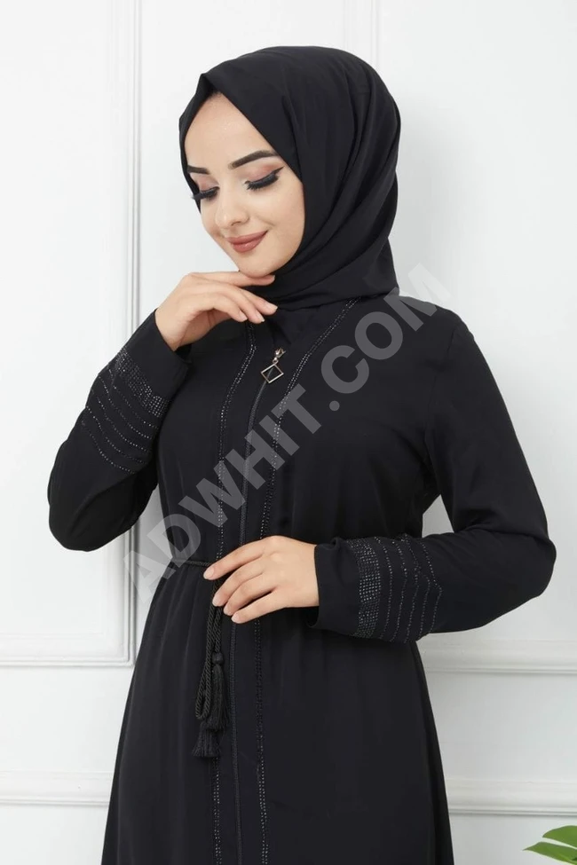 عباءة نسائية للمحجبات 