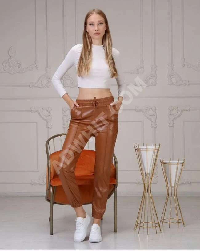 بنطال جلد نسائي 