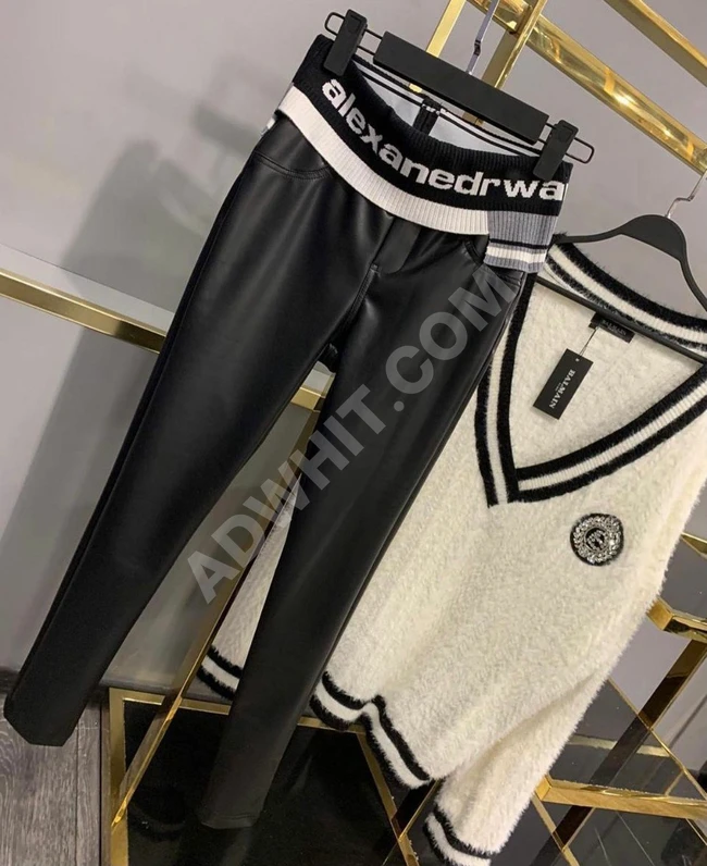 بنطال جلد نسائي 