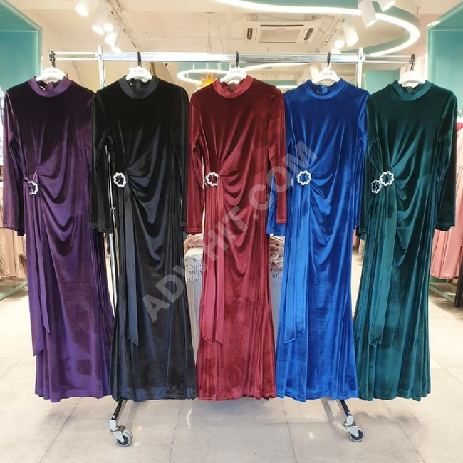 فستان مخمل نسائي طويل