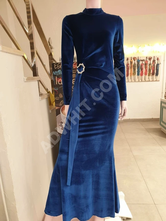 فستان مخمل نسائي طويل