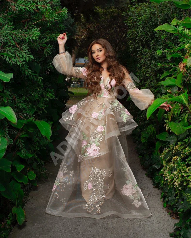 فستان سهرة نسائي فاخر جدا