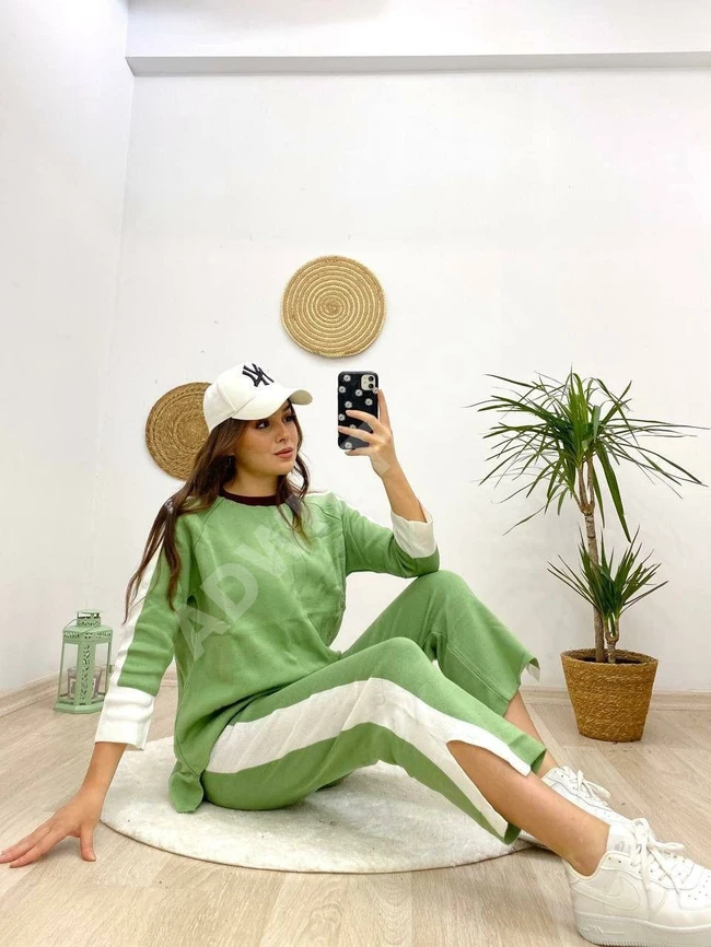 طقم رياضي نسائي 