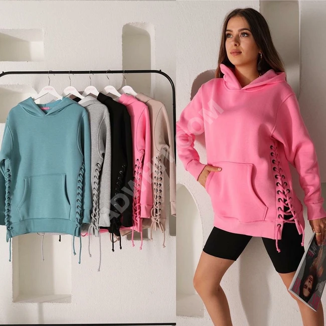 بلوفر نسائي بألوان متعددة 