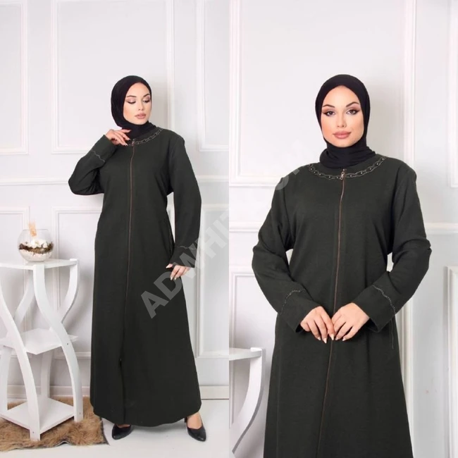 عباءة نسائية للمحجبات