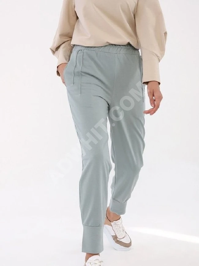 بنطال سبور نسائي 