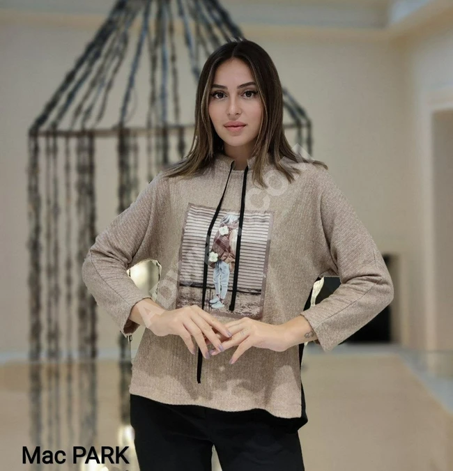 كنزة نسائية 