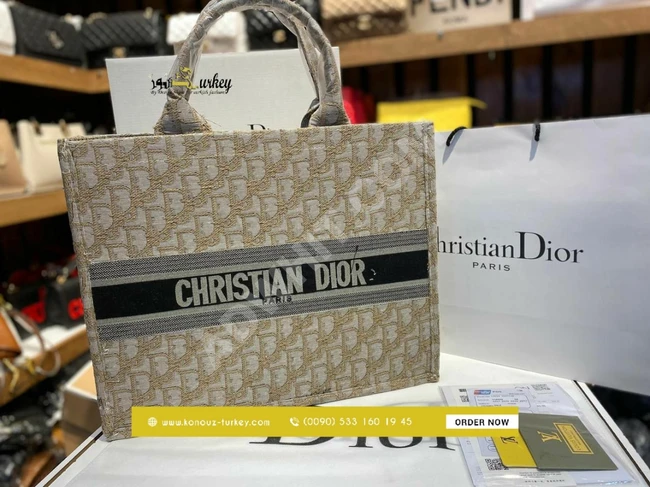 حقيبة نسائية