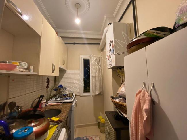 شقة في شيشيلي للبيع مجيدية كوي مساحة 70 ط 2 مطبخ مغلق حمام 1 عمر 6 سنوات  2+1 610000 ليرة .