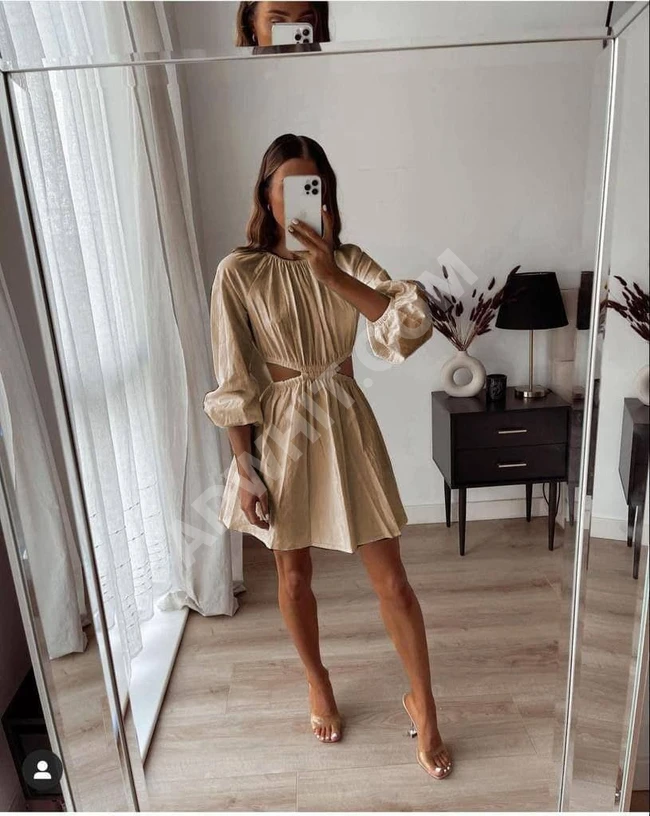 فستان نسائي