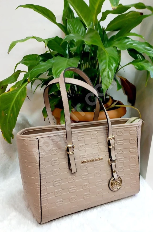 حقيبة يد نسائية 