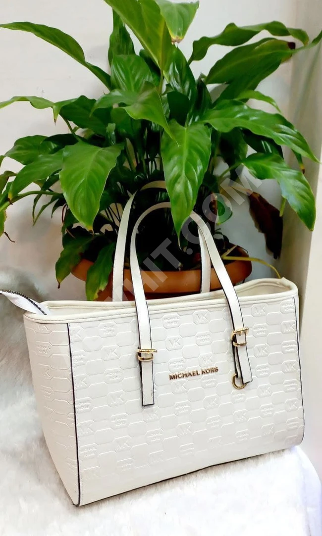 حقيبة يد نسائية 