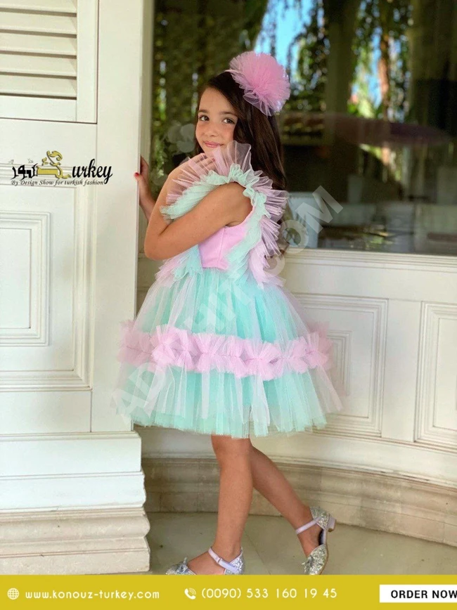 فستان نسائي