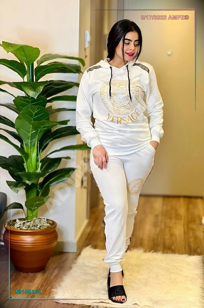 بيجامة نسائية