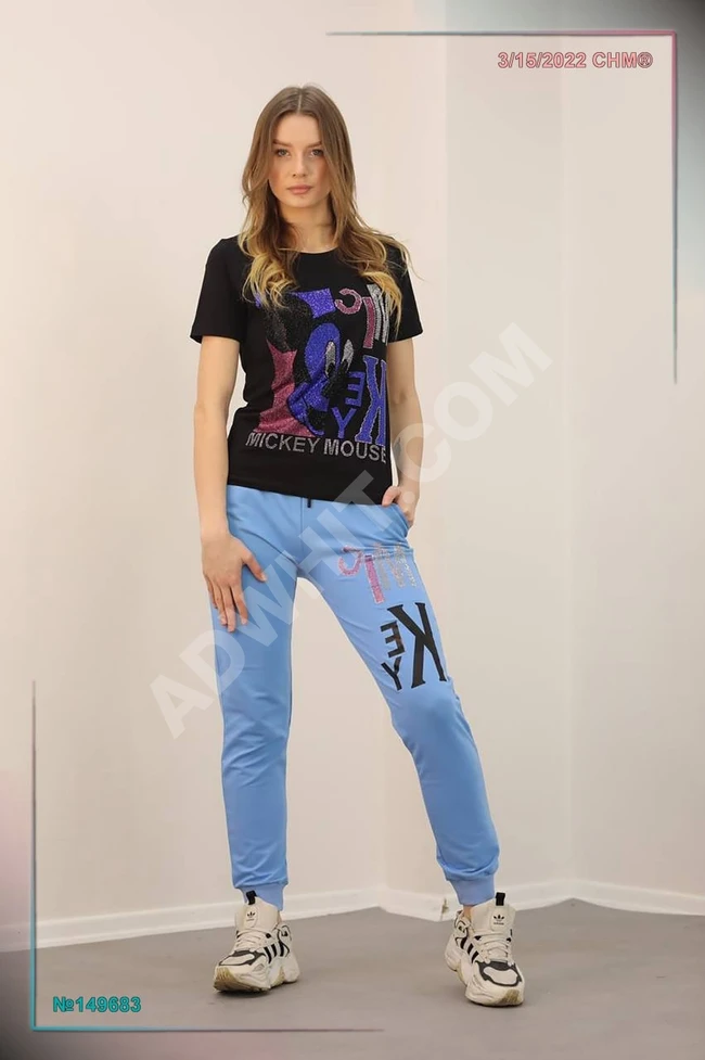 بيجامة نسائية